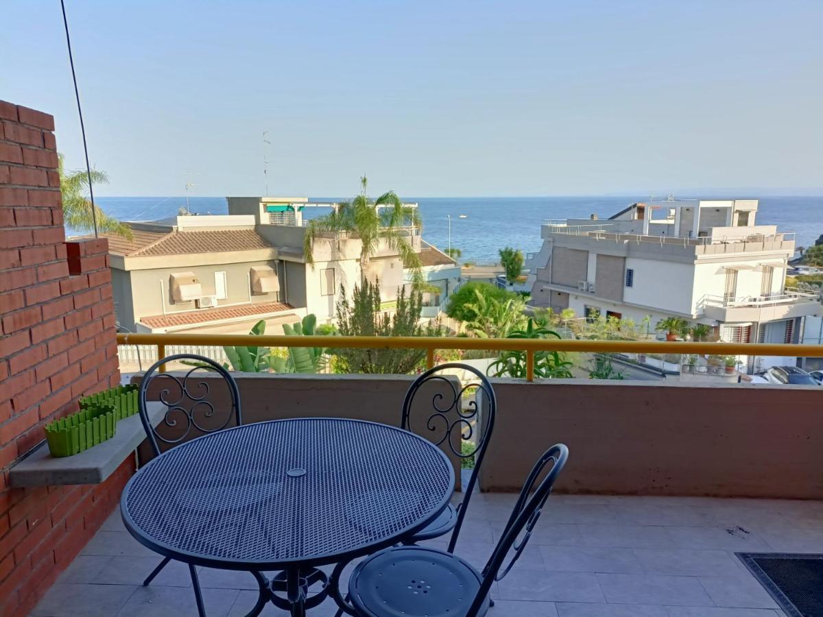 Venusilia Apartment - Free Parking Aci Castello Exteriér fotografie