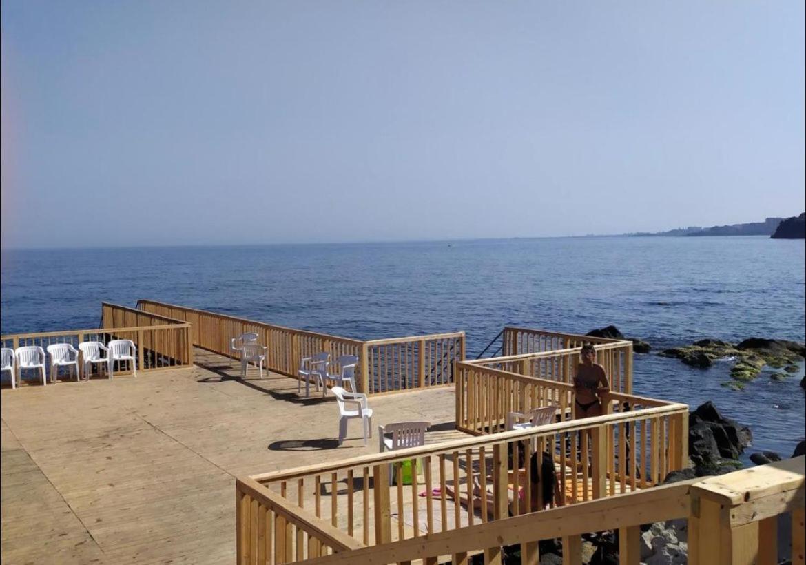 Venusilia Apartment - Free Parking Aci Castello Exteriér fotografie